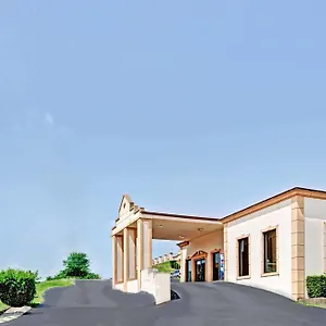 ** Hotel Super 8 By Wyndham Near Downtown / I-40 USA