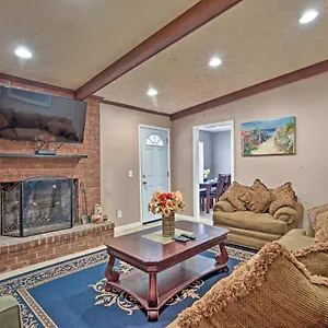 Updated With Yard - Near River Street! Savannah